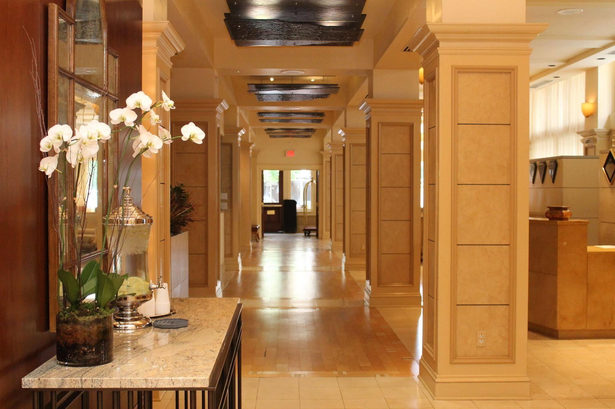 The Ashton Hotel Fort Worth Exterior photo